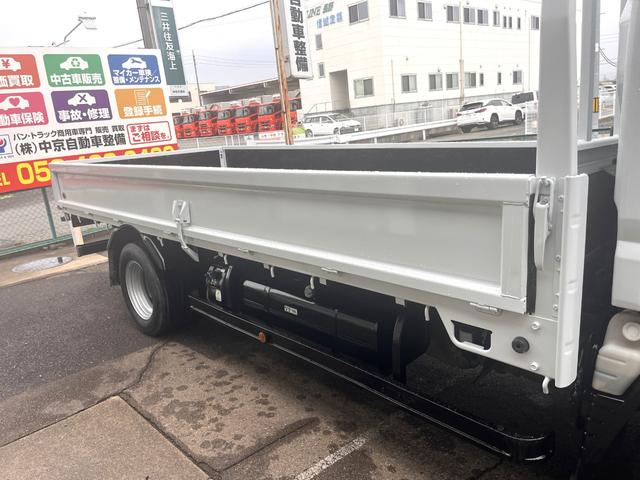キャンター 　２トン　標準平ロング　デュオニックＡＴ　２ｔ　荷台板　荷台内寸法　Ｌ４３０ｃｍ　Ｗ１８０ｃｍ　荷台地上高８７ｃｍ　車両総重量５トン未満　レーンセンサー　社外ナビ　荷台ペイント（23枚目）