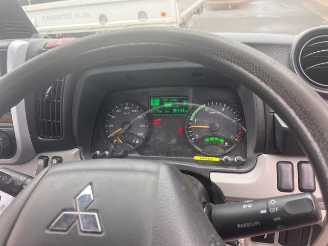 キャンター 　２トン　標準平ロング　デュオニックＡＴ　２ｔ　荷台板　荷台内寸法　Ｌ４３０ｃｍ　Ｗ１８０ｃｍ　荷台地上高８７ｃｍ　車両総重量５トン未満　レーンセンサー　社外ナビ　荷台ペイント（33枚目）