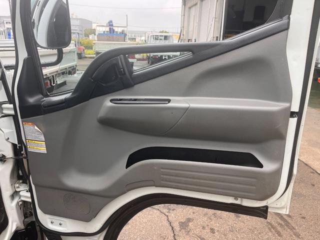 キャンター 　２トン　標準平ロング　デュオニックＡＴ　２ｔ　荷台板　荷台内寸法　Ｌ４３０ｃｍ　Ｗ１８０ｃｍ　荷台地上高８７ｃｍ　車両総重量５トン未満　レーンセンサー　社外ナビ　荷台ペイント（37枚目）