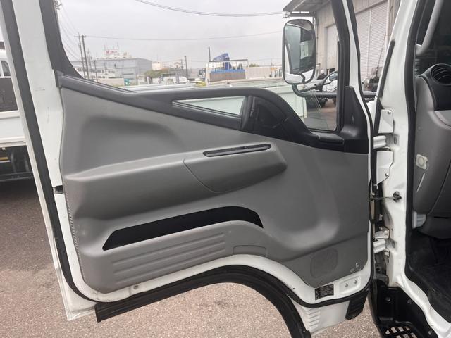 キャンター 　２トン　標準平ロング　デュオニックＡＴ　２ｔ　荷台板　荷台内寸法　Ｌ４３０ｃｍ　Ｗ１８０ｃｍ　荷台地上高８７ｃｍ　車両総重量５トン未満　レーンセンサー　社外ナビ　荷台ペイント（38枚目）