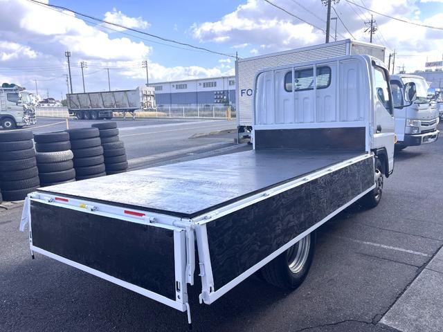 キャンター 2トン 5速ミッション 平ボディ2t 荷台木製デッキ ペイント済 荷台内寸法 L310cm W160cm 荷台地上高88cm ブルーテック 社外ナビ FM AM TV 車両総重量5トン未満 ETC(11枚目)