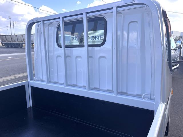 キャンター 2トン 5速ミッション 平ボディ2t 荷台木製デッキ ペイント済 荷台内寸法 L310cm W160cm 荷台地上高88cm ブルーテック 社外ナビ FM AM TV 車両総重量5トン未満 ETC(26枚目)