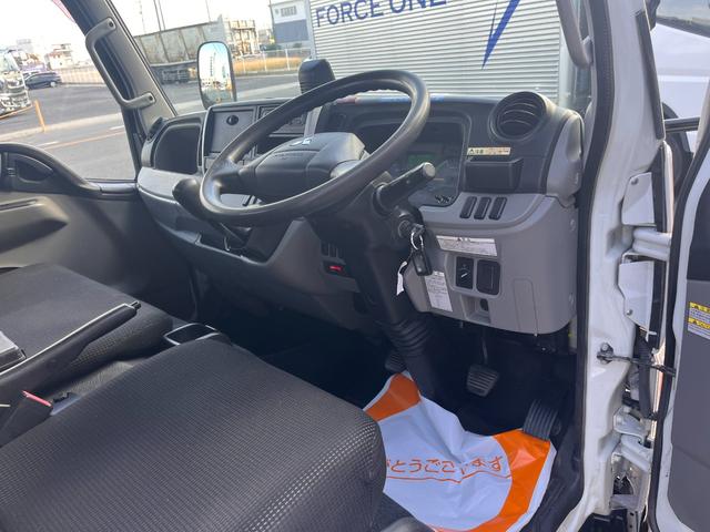 キャンター 2トン 5速ミッション 平ボディ2t 荷台木製デッキ ペイント済 荷台内寸法 L310cm W160cm 荷台地上高88cm ブルーテック 社外ナビ FM AM TV 車両総重量5トン未満 ETC(28枚目)