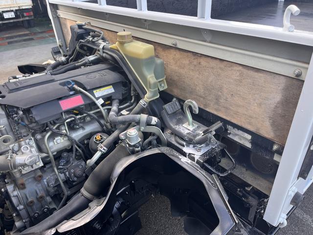 キャンター 2トン 5速ミッション 平ボディ2t 荷台木製デッキ ペイント済 荷台内寸法 L310cm W160cm 荷台地上高88cm ブルーテック 社外ナビ FM AM TV 車両総重量5トン未満 ETC(46枚目)