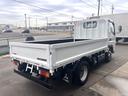 ベースグレード　２トン　標準平ボディ　デュオニックＡＴ　２ｔ　荷台板　内寸法　Ｌ３１０ｃｍ　Ｗ１６０ｃｍ　荷台地上高８５ｃｍ　車両総重量５トン未満　レーンセンサー　社外ナビ　荷台ペイント　アドブルー（25枚目）