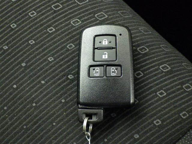 ノア ハイブリッドG メモリーナビ CD DVD再生 ドライブレコーダー 後席モニタ 盗難防止システム 衝突被害軽減システム(26枚目)