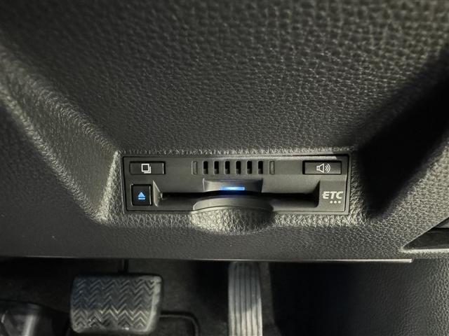 ヤリスクロス ハイブリッドＺ　ＣＤ　ＤＶＤ再生　ミュージックプレイヤー接続可　バックカメラ　ＬＥＤヘッドランプ　衝突被害軽減システム（15枚目）