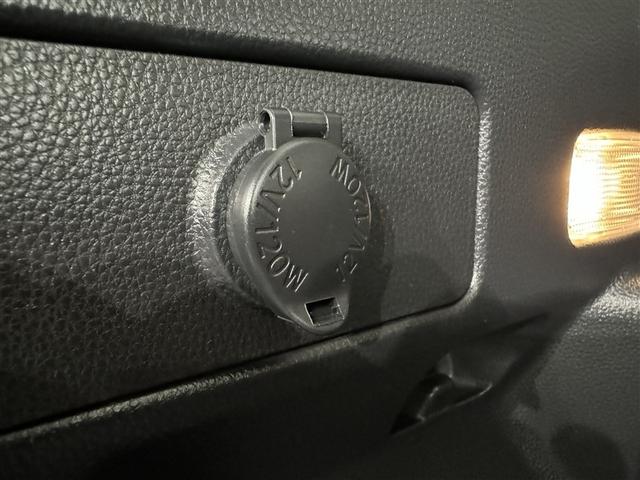 ヤリスクロス ハイブリッドＺ　ＣＤ　ＤＶＤ再生　ミュージックプレイヤー接続可　バックカメラ　ＬＥＤヘッドランプ　衝突被害軽減システム（33枚目）