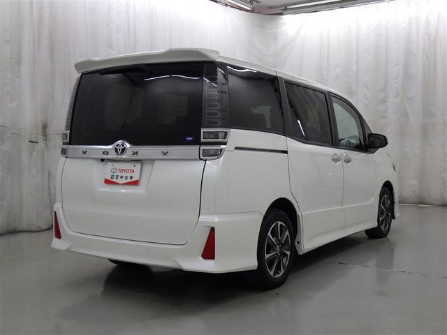 ヴォクシー ZS 煌III(6枚目)