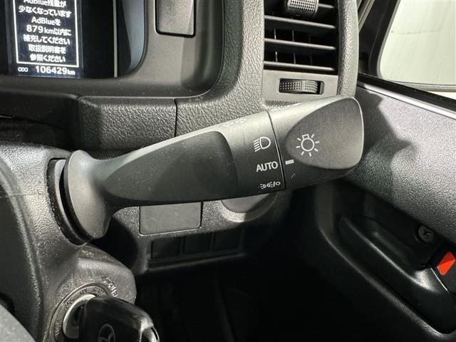 ハイエースバン DX メモリーナビ ミュージックプレイヤー接続可 CD DVD再生 TVフルセグ(17枚目)