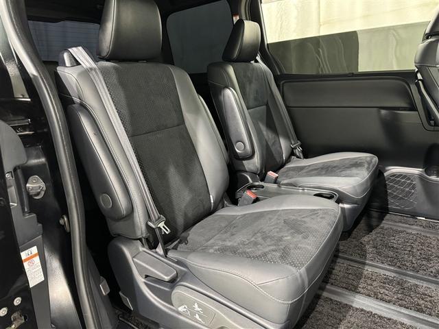 ヴォクシー ＺＳ　煌ＩＩＩ　メモリーナビ　ＣＤ　ＤＶＤ再生　後席モニタ　ドライブレコーダー　衝突被害軽減システム　アイドリングストップ　ＬＥＤヘッドランプ　オートクルーズコントロール　両側電動スライドドア（28枚目）