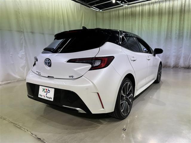 スポーティなリヤスタイル