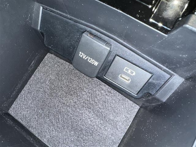 シガーソケット用の充電器が使用可能です！