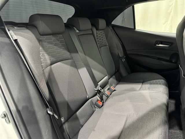 もちろん後席もきれいにリフレッシュ済み☆徹底洗浄、消臭・除菌も実施済みです。是非ご覧になってください♪