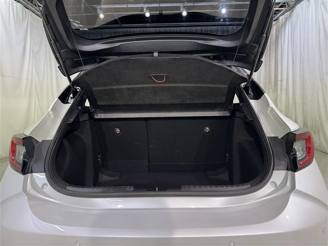 【トランク】ご覧下さいラゲ-ジルームはこんなに広々です！大きめの荷物も簡単に積めます！