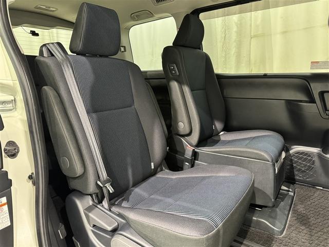 ノア Ｘ　サイドリフトアップ　Ｘ　サイドリフトアップ　メモリーナビ　ミュージックプレイヤー接続可　ドライブレコーダー　盗難防止システム　衝突被害軽減システム　アイドリングストップ　ＬＥＤヘッドランプ（33枚目）