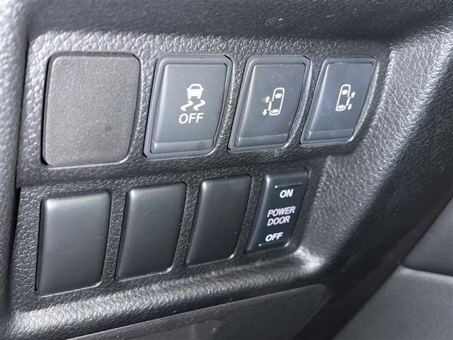 エルグランド ２５０ハイウェイスターＳ　メモリーナビ　　ＣＤ　ＤＶＤ再生　盗難防止システム　衝突被害軽減システム　ＬＥＤヘッドランプ　バックカメラ　ドライブレコーダー（15枚目）