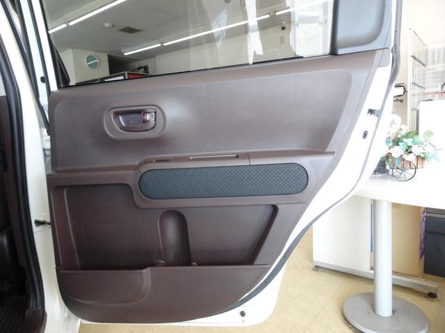 運転席側後部ドアの状態です♪