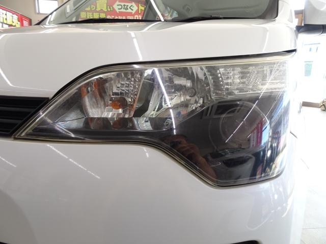 助手席側ヘッドライトの状態です♪