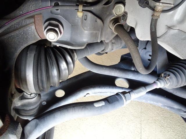 足回りもご覧のように錆や損傷が少なく綺麗な状態が保たれております♪