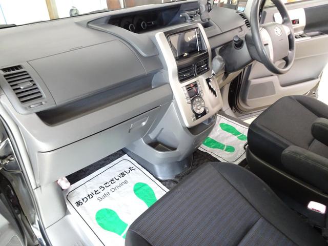 ヴォクシー Ｚ　タイヤ新品４本交換／カロッツェリアメモリーナビ／フルセグＴＶ／バックモニター／Ｂｌｕｅｔｏｏｔｈ／ＤＶＤ／ＳＤ／両側パワースライドドア／前後ドラレコ／８人乗り／ＥＴＣ／禁煙車（5枚目）