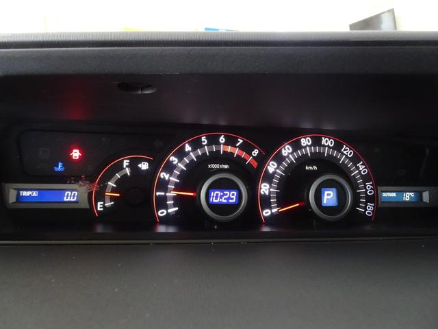 ヴォクシー Ｚ　タイヤ新品４本交換／カロッツェリアメモリーナビ／フルセグＴＶ／バックモニター／Ｂｌｕｅｔｏｏｔｈ／ＤＶＤ／ＳＤ／両側パワースライドドア／前後ドラレコ／８人乗り／ＥＴＣ／禁煙車（17枚目）