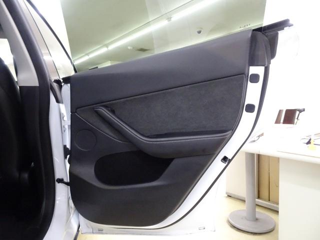 モデルＹ ＲＷＤ　１５．４インチディスプレイ／ナビゲーション／バック＆サイドカメラ／オートパイロット／パノラマルーフ／メーカー保障継承可能／全席シートーター／ステアリングヒーター／オートトランク／ＥＴＣ／禁煙（39枚目）