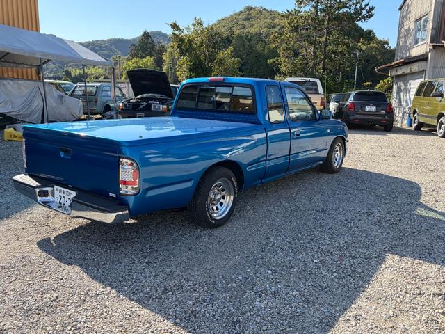 タコマ エクストラキャブ（3枚目）