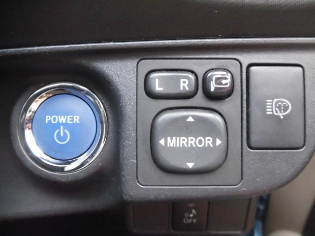 G 純正HDDナビ Bluetooth フルセグ ETC DVD再生 スマートキー スペアキー AUTOライト ステアリングスイッチ プッシュスタート バックカメラ LEDヘッドライト 純正フロアマット(44枚目)