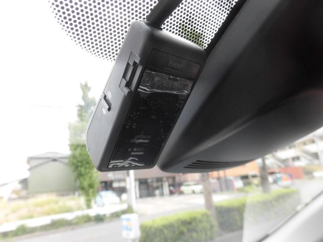 アクア クロスオーバー　ワンオーナー　純正ナビ　フルセグ　Ｂｌｕｅｔｏｏｔｈ　バックカメラ　レザーシート　ＬＥＤヘッドライト　トヨタセーフティセンス　スペアキー　シートヒーター　ドライブレコーダー　ＥＴＣ　フロアマット（63枚目）