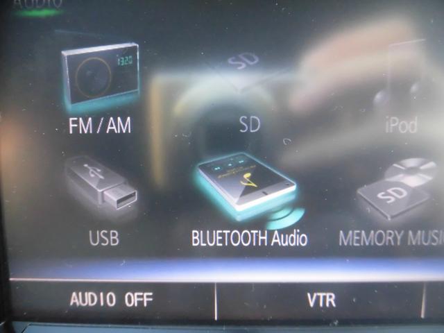 NV350キャラバンバン ロングDX 点検記録簿付 社外ナビ フルセグ Bluetooth バックカメラ ETC キーレスキー スペアキー 衝突軽減ブレーキ ドライブレコーダー付 純正フロアマット プライバシーガラス(11枚目)