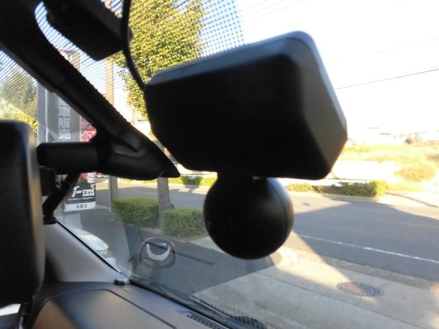 NV350キャラバンバン ロングDX 点検記録簿付 社外ナビ フルセグ Bluetooth バックカメラ ETC キーレスキー スペアキー 衝突軽減ブレーキ ドライブレコーダー付 純正フロアマット プライバシーガラス(12枚目)