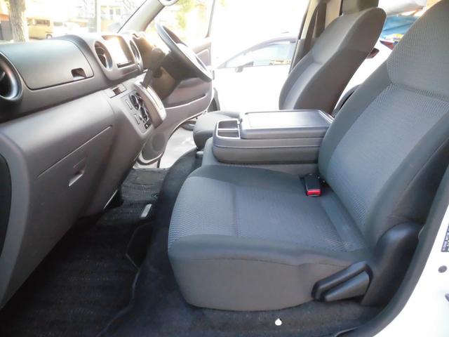 NV350キャラバンバン ロングDX 点検記録簿付 社外ナビ フルセグ Bluetooth バックカメラ ETC キーレスキー スペアキー 衝突軽減ブレーキ ドライブレコーダー付 純正フロアマット プライバシーガラス(13枚目)