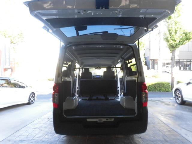 NV350キャラバンバン ロングDX 点検記録簿付 社外ナビ フルセグ Bluetooth バックカメラ ETC キーレスキー スペアキー 衝突軽減ブレーキ ドライブレコーダー付 純正フロアマット プライバシーガラス(27枚目)