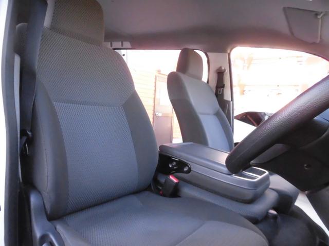 NV350キャラバンバン ロングDX 点検記録簿付 社外ナビ フルセグ Bluetooth バックカメラ ETC キーレスキー スペアキー 衝突軽減ブレーキ ドライブレコーダー付 純正フロアマット プライバシーガラス(34枚目)