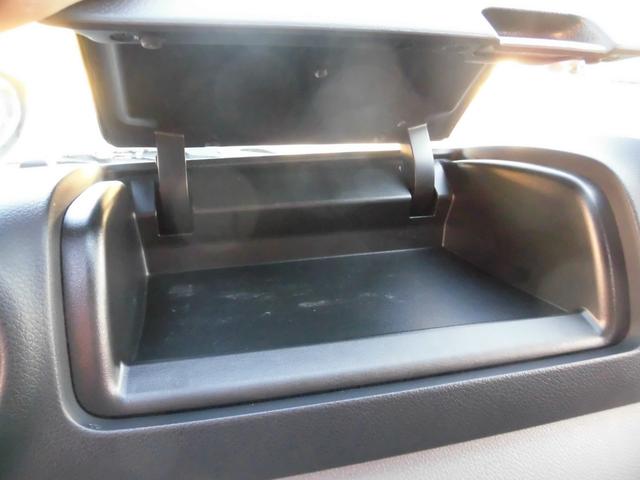 NV350キャラバンバン ロングDX 点検記録簿付 社外ナビ フルセグ Bluetooth バックカメラ ETC キーレスキー スペアキー 衝突軽減ブレーキ ドライブレコーダー付 純正フロアマット プライバシーガラス(43枚目)