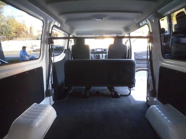 NV350キャラバンバン ロングDX 点検記録簿付 社外ナビ フルセグ Bluetooth バックカメラ ETC キーレスキー スペアキー 衝突軽減ブレーキ ドライブレコーダー付 純正フロアマット プライバシーガラス(45枚目)