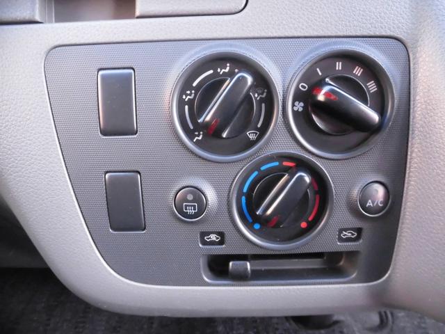 NV350キャラバンバン ロングDX 点検記録簿付 社外ナビ フルセグ Bluetooth バックカメラ ETC キーレスキー スペアキー 衝突軽減ブレーキ ドライブレコーダー付 純正フロアマット プライバシーガラス(56枚目)