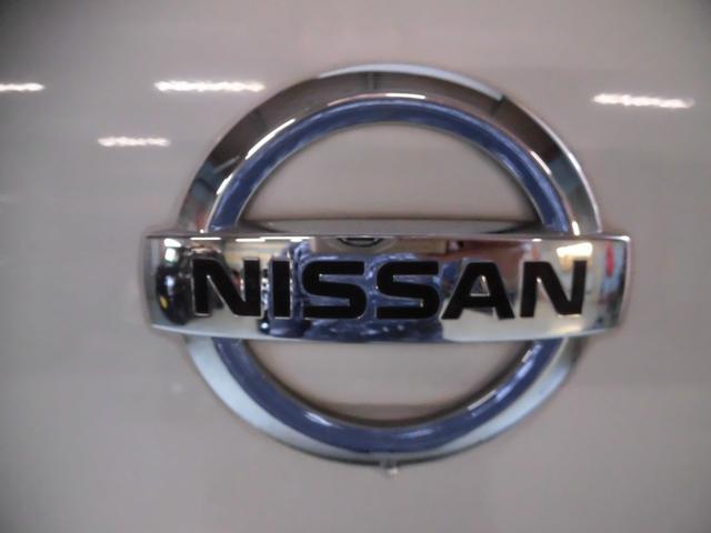 NV350キャラバンバン ロングDX 点検記録簿付 社外ナビ フルセグ Bluetooth バックカメラ ETC キーレスキー スペアキー 衝突軽減ブレーキ ドライブレコーダー付 純正フロアマット プライバシーガラス(74枚目)