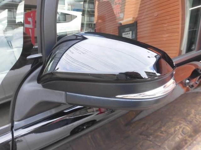 ヴォクシー ハイブリッドＶ　純正９インチナビ　フルセグ　Ｂｌｕｅｔｏｏｔｈ　バックカメラ　ＥＴＣ　両側パワースライドドア　クルーズコントロール　ＬＥＤヘッドライト　スペアキー　シートヒーター　フリップダウンモニター　置くだけ充電（22枚目）