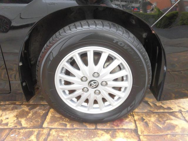 ヴォクシー ハイブリッドＶ　純正９インチナビ　フルセグ　Ｂｌｕｅｔｏｏｔｈ　バックカメラ　ＥＴＣ　両側パワースライドドア　クルーズコントロール　ＬＥＤヘッドライト　スペアキー　シートヒーター　フリップダウンモニター　置くだけ充電（24枚目）