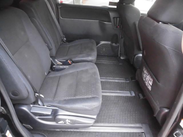 ヴォクシー ハイブリッドＶ　純正９インチナビ　フルセグ　Ｂｌｕｅｔｏｏｔｈ　バックカメラ　ＥＴＣ　両側パワースライドドア　クルーズコントロール　ＬＥＤヘッドライト　スペアキー　シートヒーター　フリップダウンモニター　置くだけ充電（41枚目）