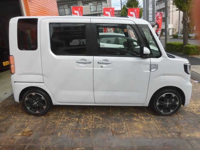 ウェイク ＧターボＶＳ　ＳＡＩＩＩ　純正ナビ　フルセグ　Ｂｌｕｅｔｏｏｔｈ　アラウンドビューバックモニター　ＬＥＤヘッドライト　ＥＴＣ　走行中テレビＯＫ　スマートアシスト　スペアキー有　両側パワースライドドア　ドライビングサポート（4枚目）