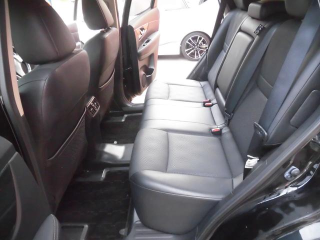 エクストレイル ２０Ｘ　エマージェンシーブレーキパッケージ　純正ナビ　フルセグ　Ｂｌｕｅｔｏｏｔｈ　アラウンドビューバックモニター　ＬＥＤヘッドライト　アイドリングストップ　ＥＴＣ　クルーズコントロール　シートヒーター　クリアランスソナー　純正フロアマット（14枚目）