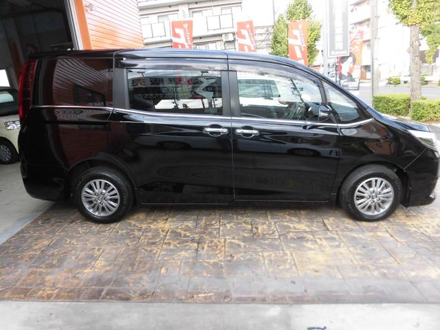 エスクァイア Gi ワンオーナー 純正ナビ フルセグ Bluetooth バックカメラ スペアキー 両側パワースライドドア ETC レザーシート シートヒーター オートマチックハイビーム ドラレコ コンビハンドル(4枚目)