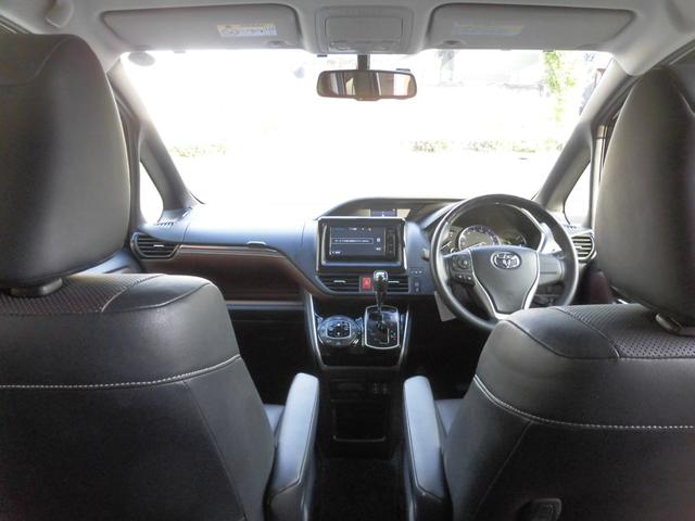 エスクァイア Gi ワンオーナー 純正ナビ フルセグ Bluetooth バックカメラ スペアキー 両側パワースライドドア ETC レザーシート シートヒーター オートマチックハイビーム ドラレコ コンビハンドル(15枚目)