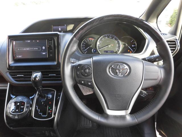 エスクァイア Gi ワンオーナー 純正ナビ フルセグ Bluetooth バックカメラ スペアキー 両側パワースライドドア ETC レザーシート シートヒーター オートマチックハイビーム ドラレコ コンビハンドル(16枚目)