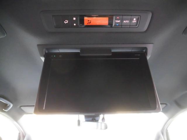 エスクァイア ハイブリッドＧｉ　ブラックテーラード　純正ナビ　フルセグ　Ｂｌｕｅｔｏｏｔｈ　バックカメラ　シートヒーター　フリップダウンモニター　トヨタセーフティセンス　ＥＴＣ　両側パワースライドドア　スペアキー　ＬＥＤヘッドライト　フォグ　点検記録簿（12枚目）