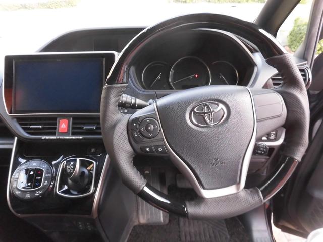 エスクァイア ハイブリッドＧｉ　ブラックテーラード　純正ナビ　フルセグ　Ｂｌｕｅｔｏｏｔｈ　バックカメラ　シートヒーター　フリップダウンモニター　トヨタセーフティセンス　ＥＴＣ　両側パワースライドドア　スペアキー　ＬＥＤヘッドライト　フォグ　点検記録簿（16枚目）