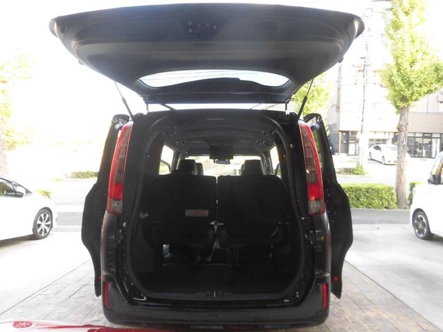 エスクァイア ハイブリッドＧｉ　ブラックテーラード　純正ナビ　フルセグ　Ｂｌｕｅｔｏｏｔｈ　バックカメラ　シートヒーター　フリップダウンモニター　トヨタセーフティセンス　ＥＴＣ　両側パワースライドドア　スペアキー　ＬＥＤヘッドライト　フォグ　点検記録簿（29枚目）